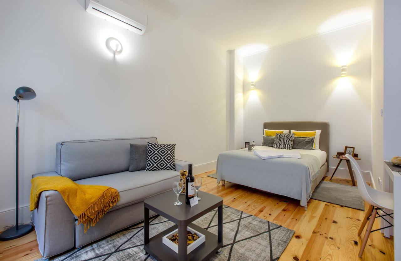 Santa Catarina Experience In * Porto