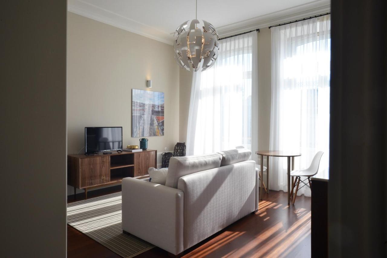 Youropo - Market Apartment
