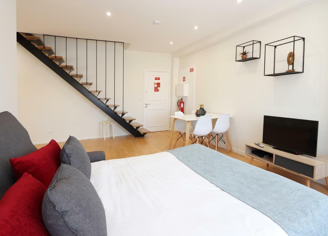 Hm - Living Batalha Square 2 Apartment