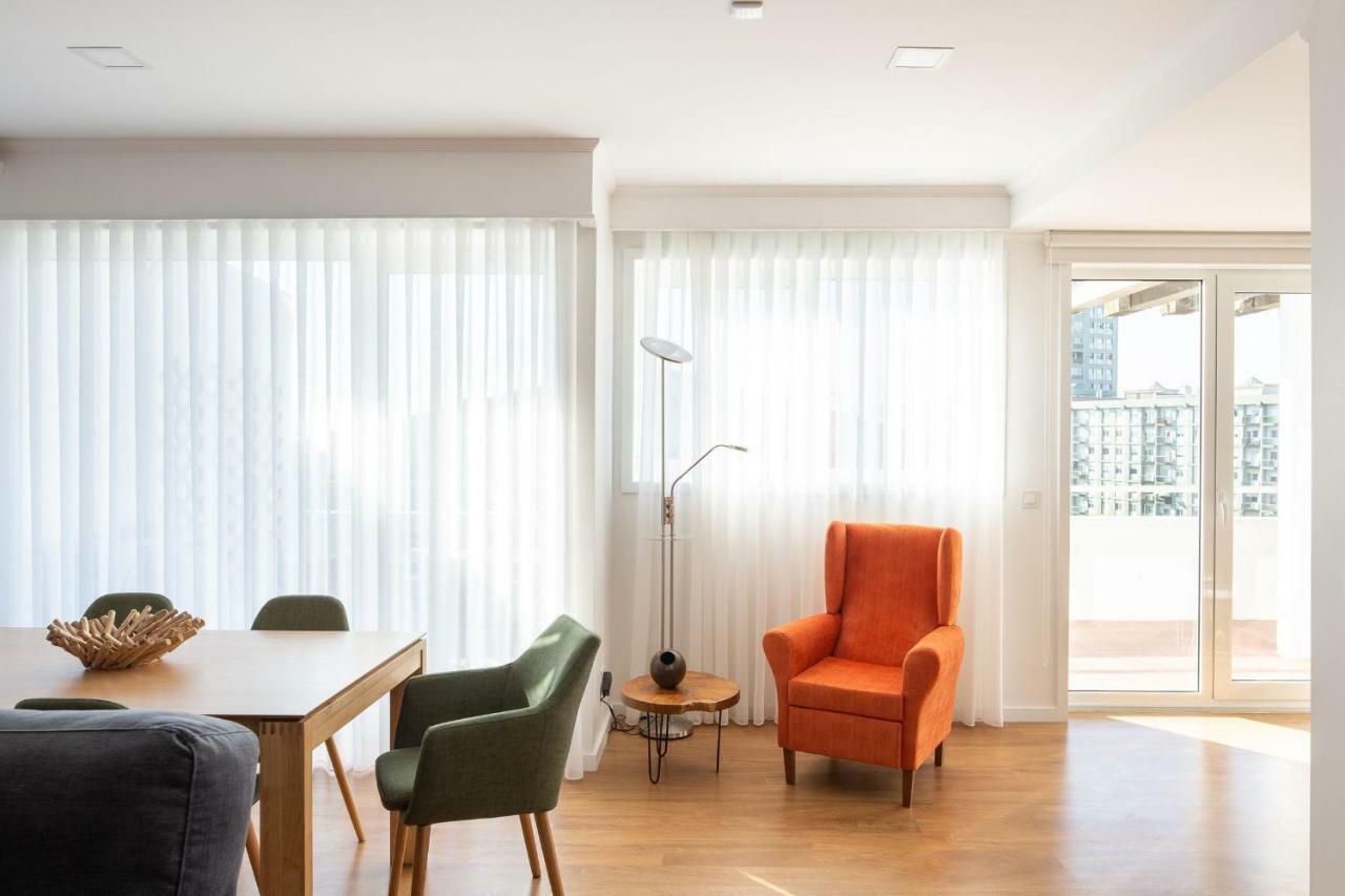 Lovelystay - Penthouse Balcony