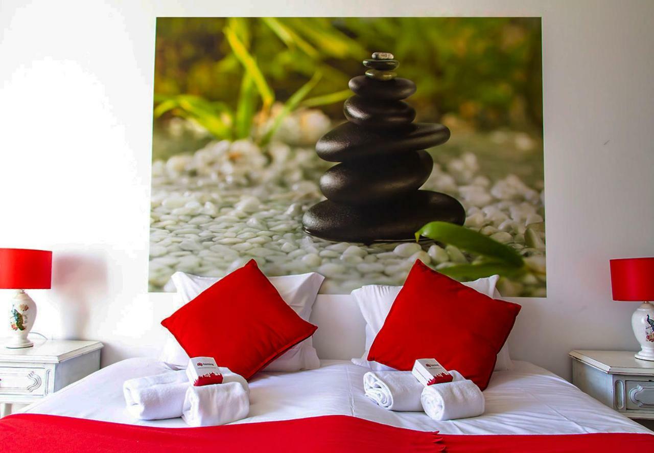 Royal Suites Riverview By Homing