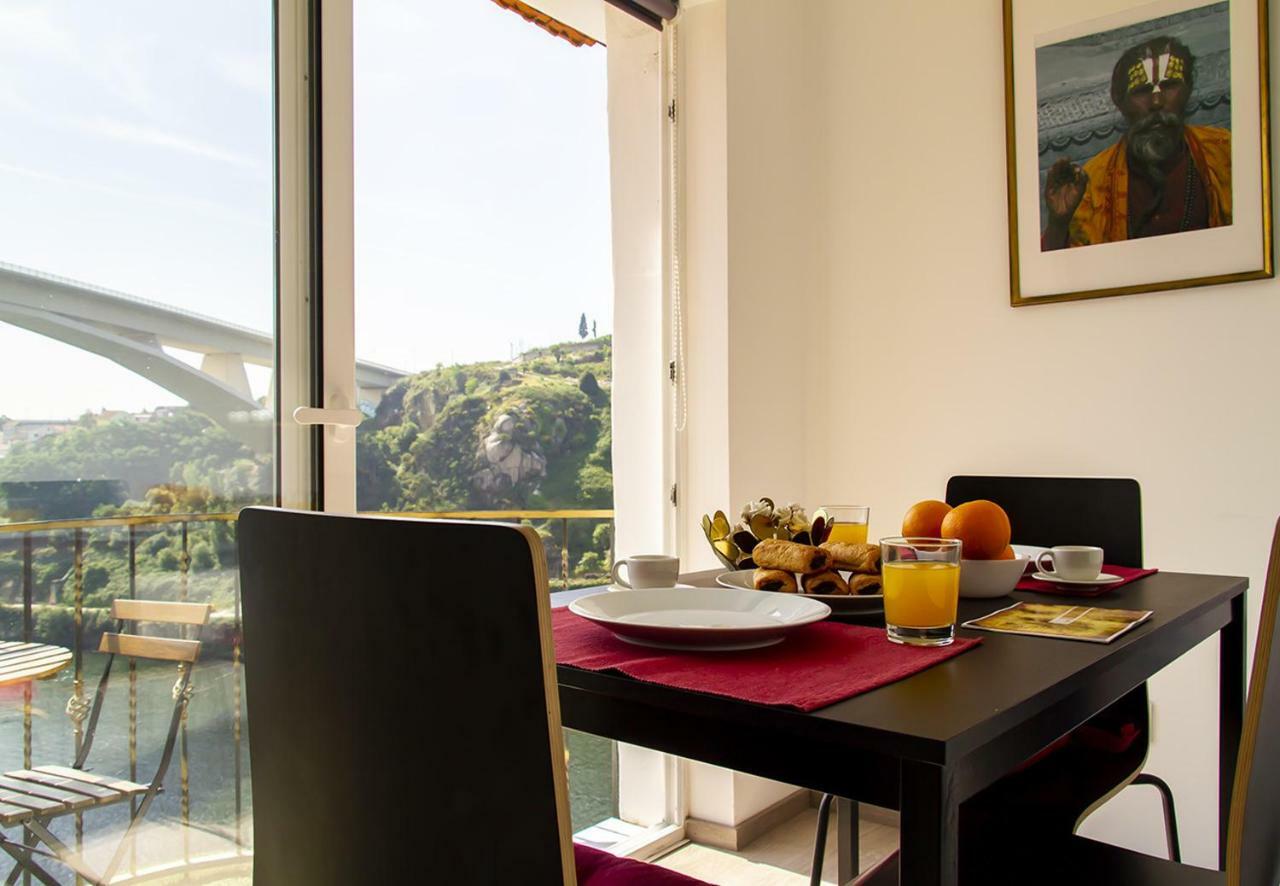 Apartment Royal Suites Riverview By Homing