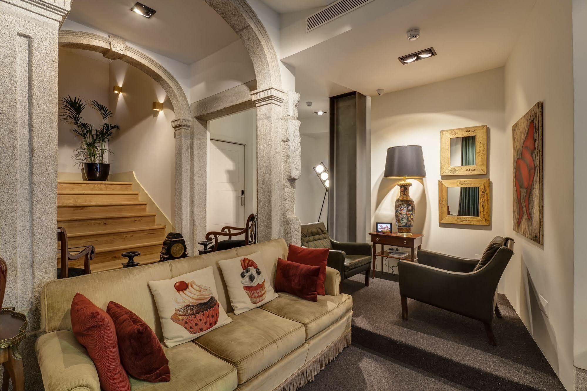 Oca Flores Boutique Aparthotel Porto