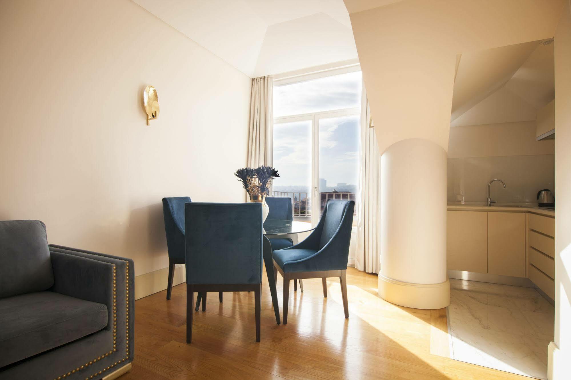 Oca Flores Boutique Aparthotel Porto