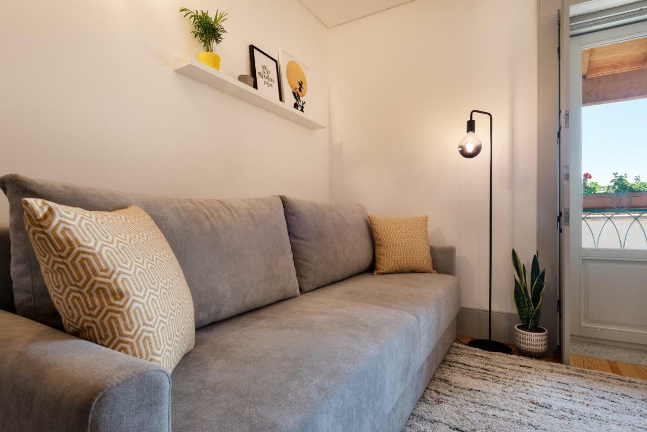 Lovelystay - Sun Loft W/ Balcony * Porto