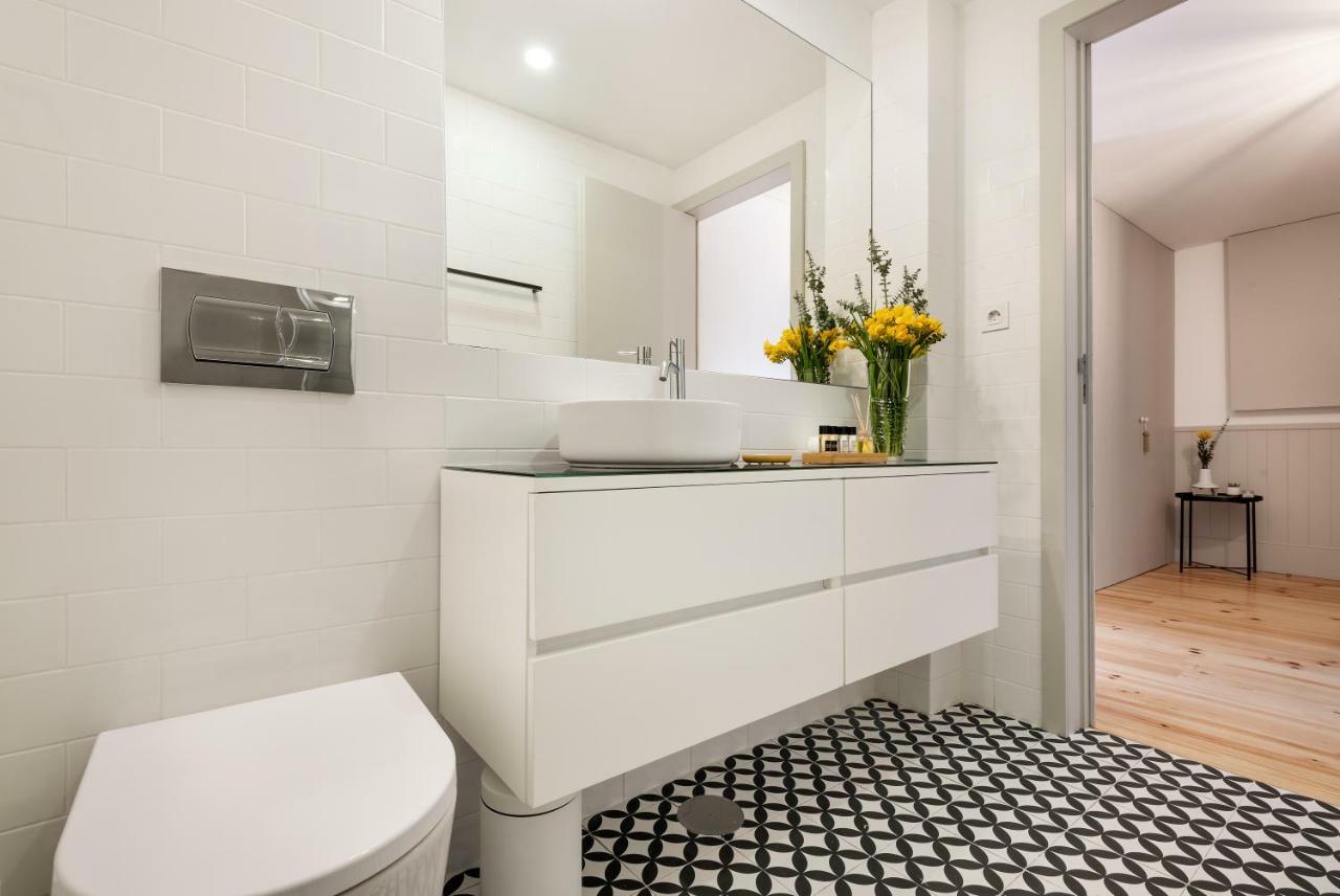 Lovelystay - Sun Loft W/ Balcony Porto