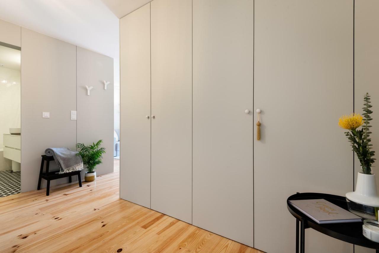 Lovelystay - Sun Loft W/ Balcony Apartment