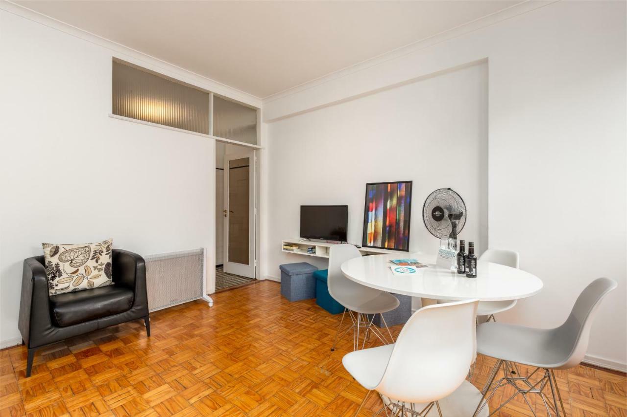 Apartment Feel Stylish