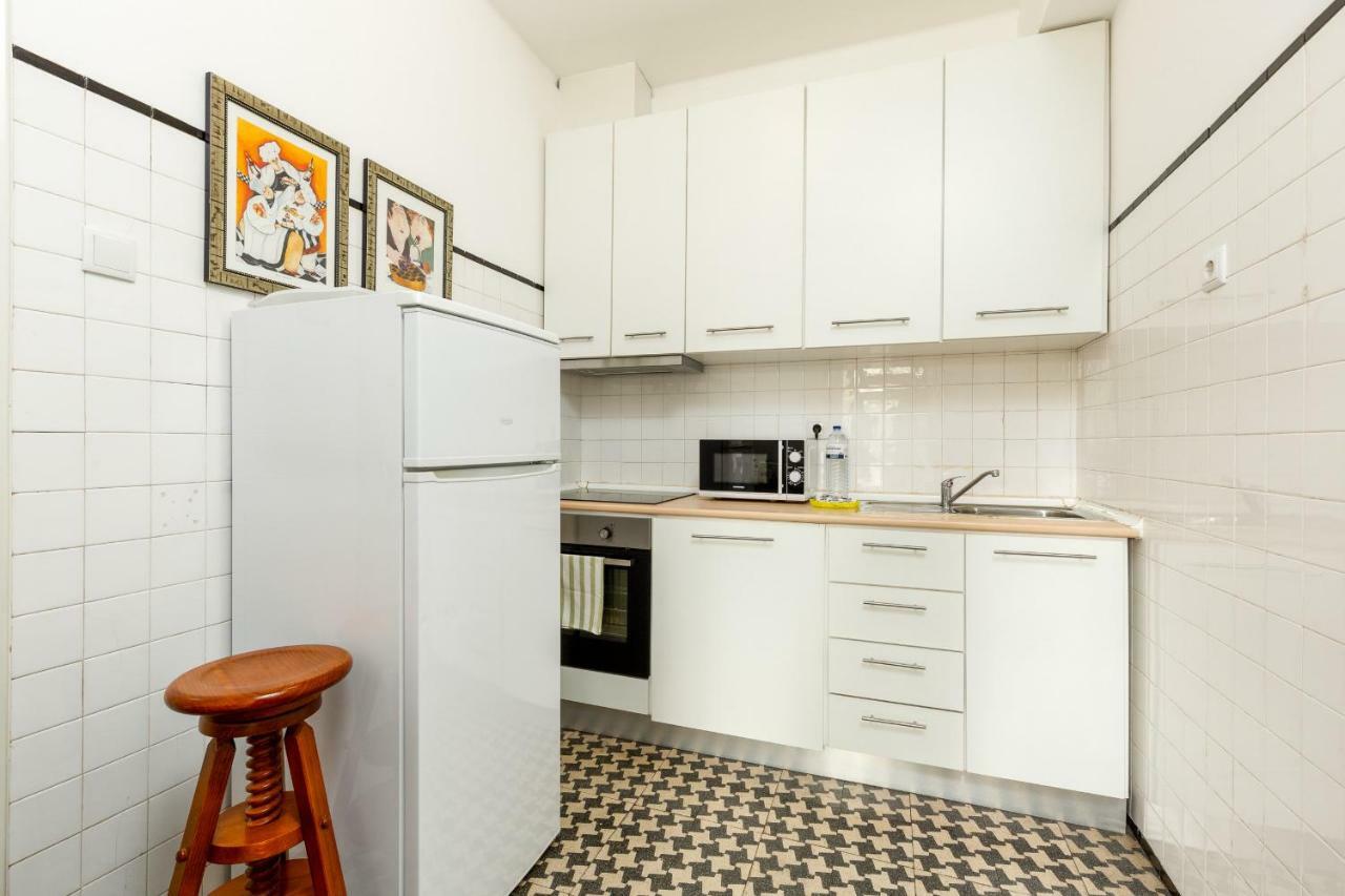 Apartment Feel Stylish *