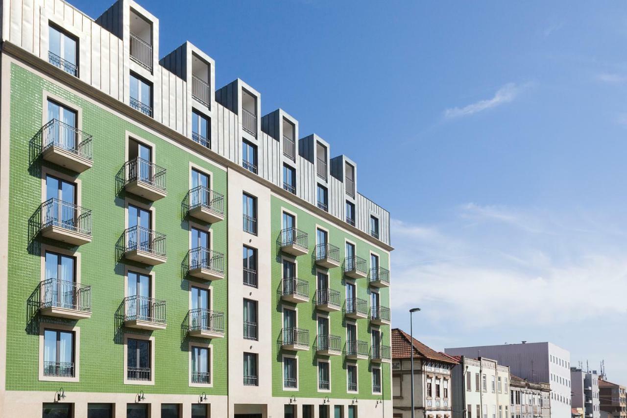 Acta The Avenue 4*