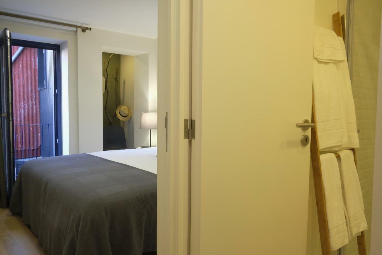 Oporto Wall Apartments *