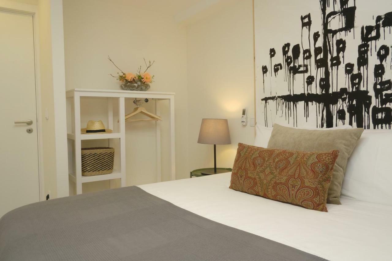 Oporto Wall Apartments