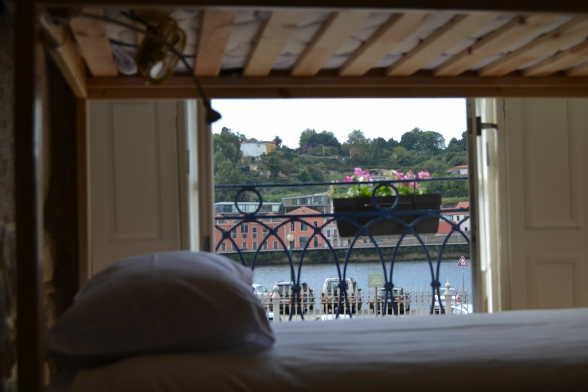 Hostel Happy & Porto