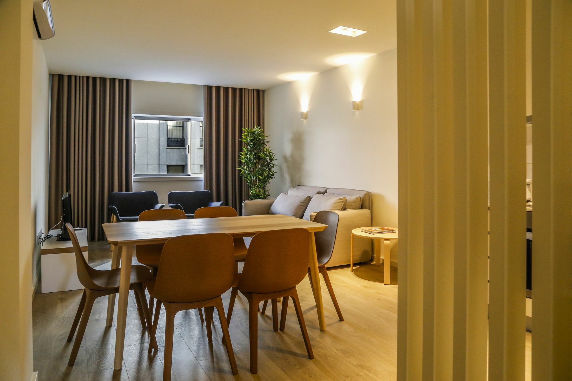 Spot Family Apartment