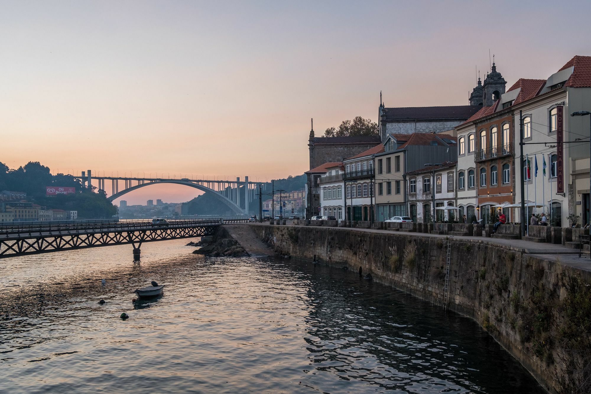 Gale Ribeira 4* Porto