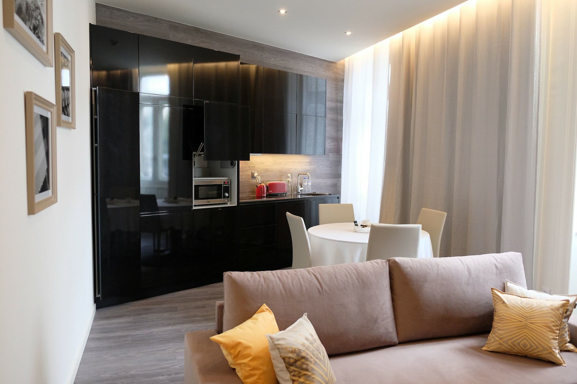 Letheshome Apartment *