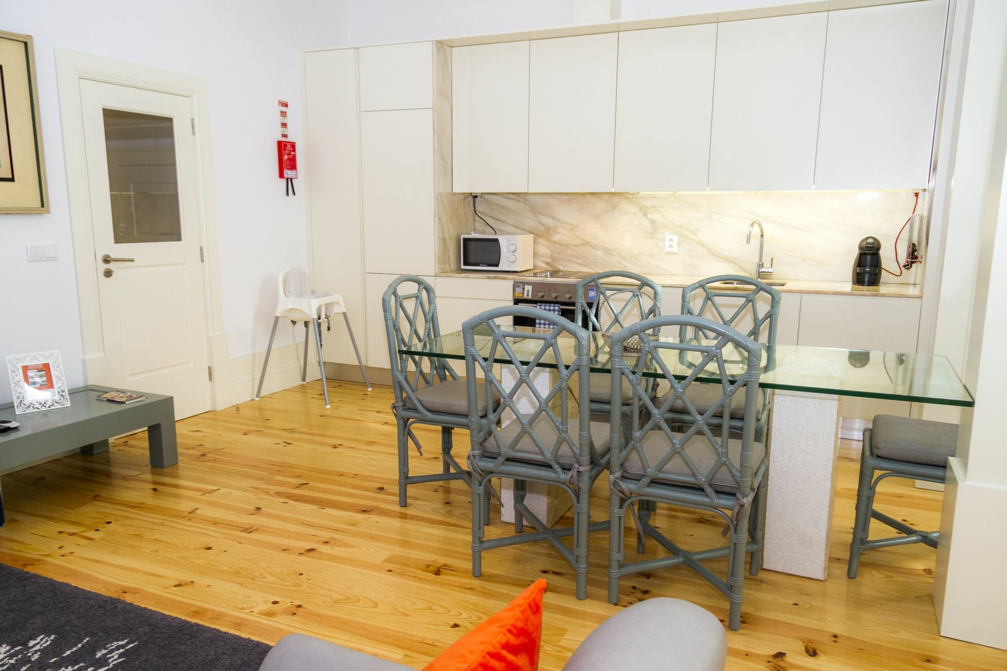 Liiiving In | Secret Terrace Apartment
