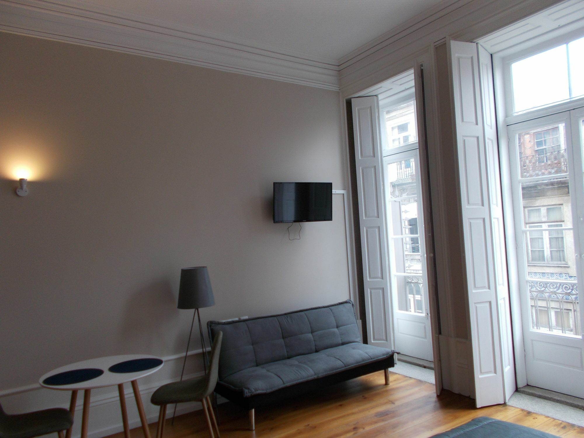 Apartment Market Place