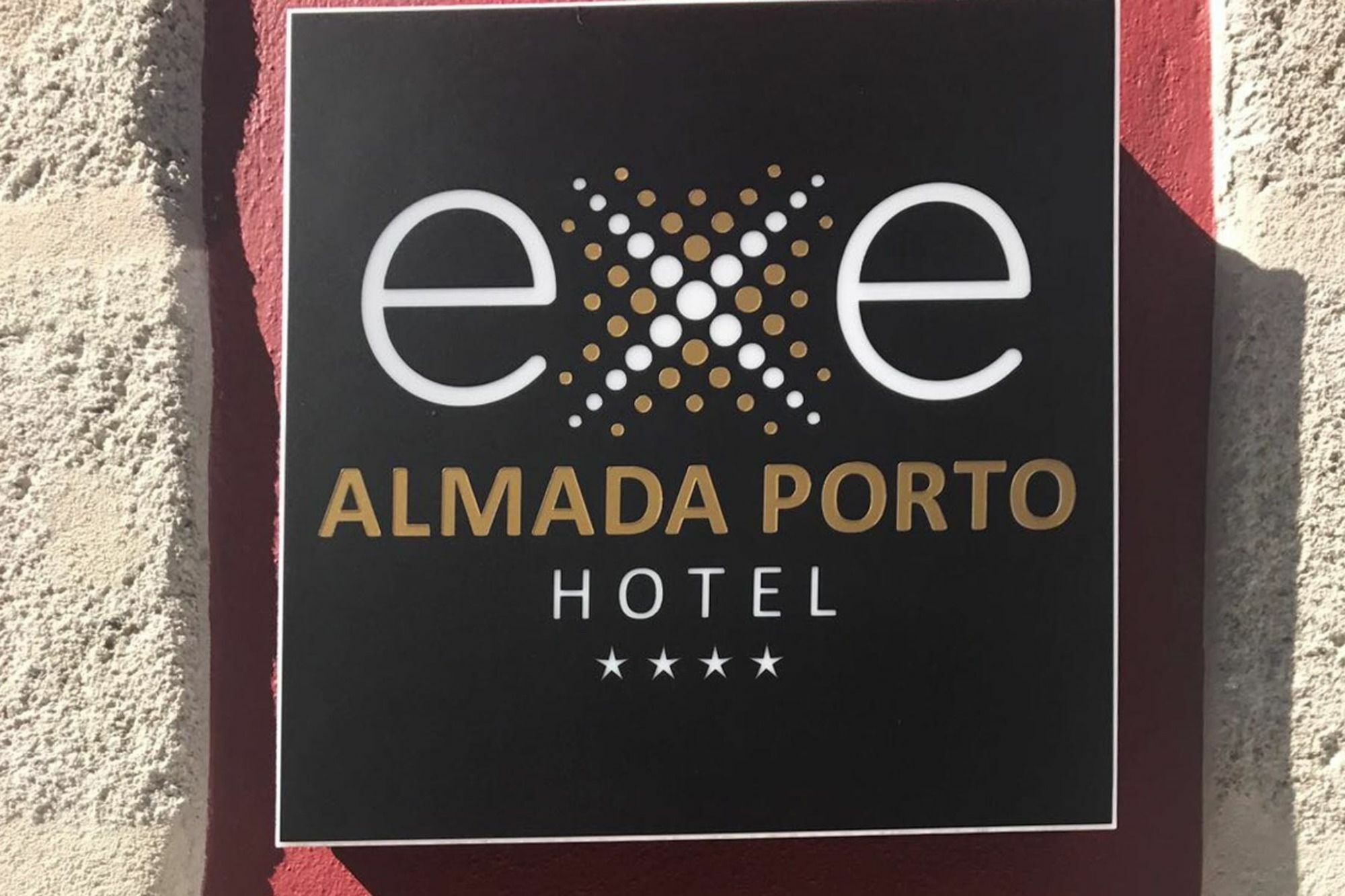 Exe Almada 4* Porto