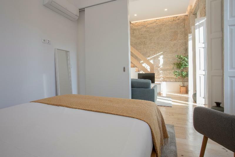 Liiiving In Terrace & Sunny Appartement Porto
