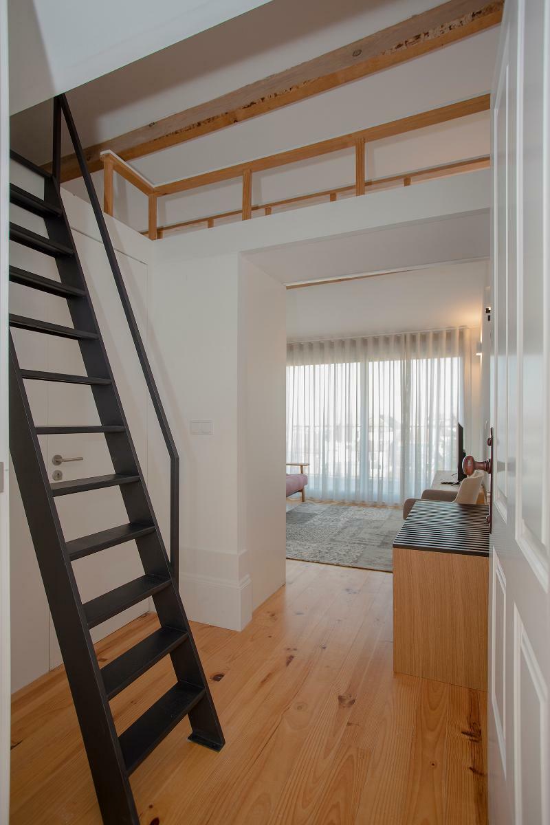 Mezzanine Downtown Balcony *