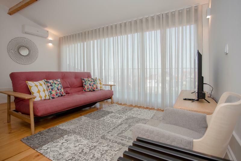 Apartment Mezzanine Downtown Balcony