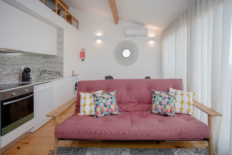 Mezzanine Downtown Balcony * Porto