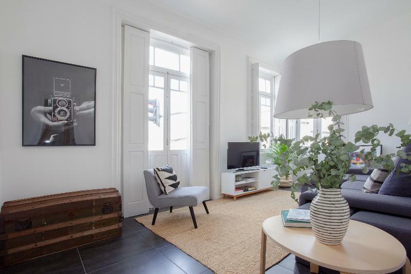 Liiiving - Telegrafo Classic Light Apartment Porto