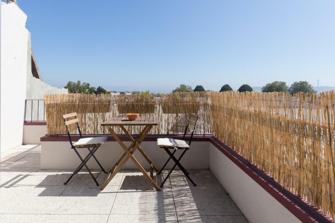 Apartamento Trendy Bright Flat With Balcony By Host Wise