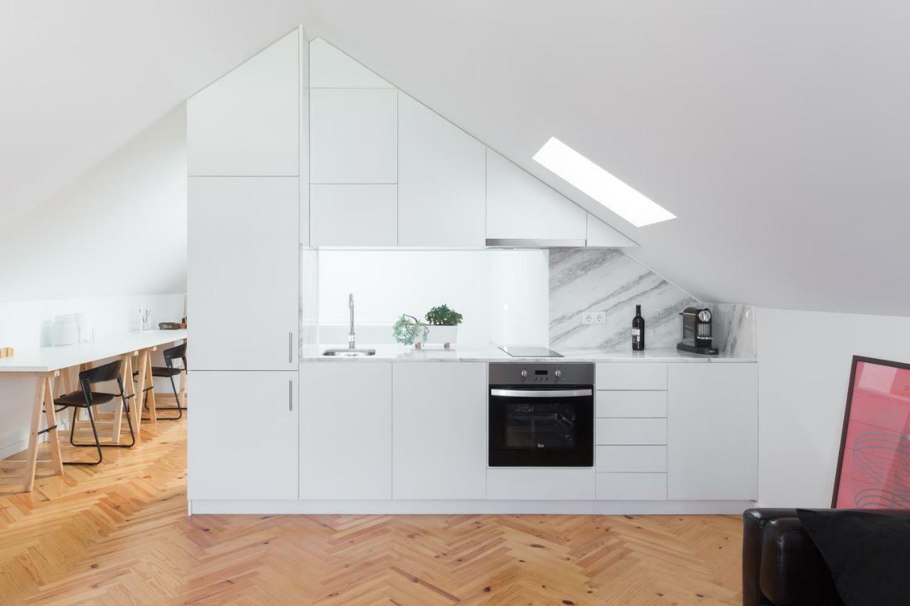Apartamento Trendy Bright Flat With Balcony By Host Wise