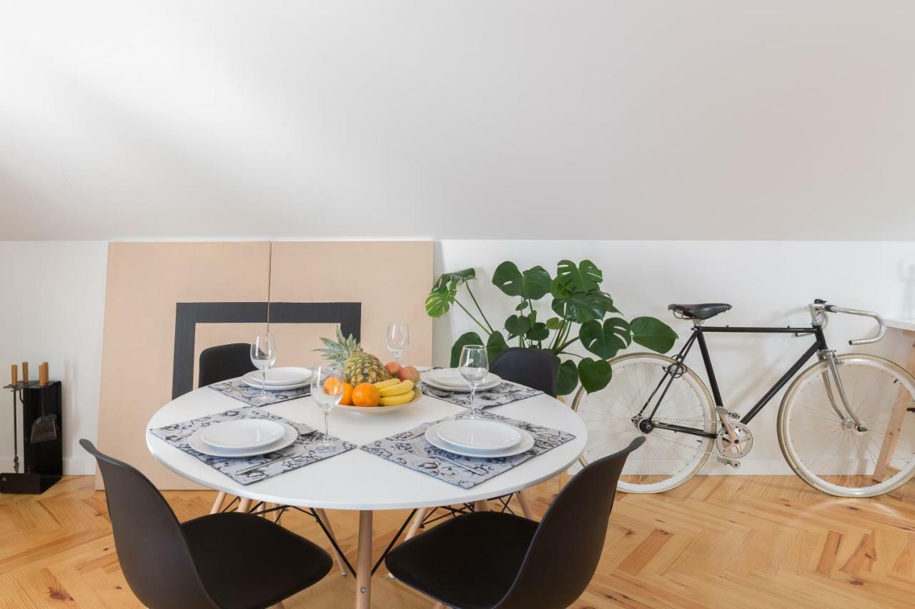 Apartamento Trendy Bright Flat With Balcony By Host Wise