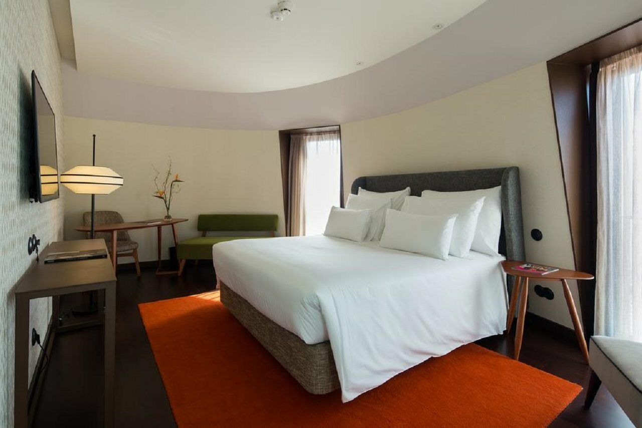Hotel Pestana - A Brasileira, Center & Heritage Building Porto