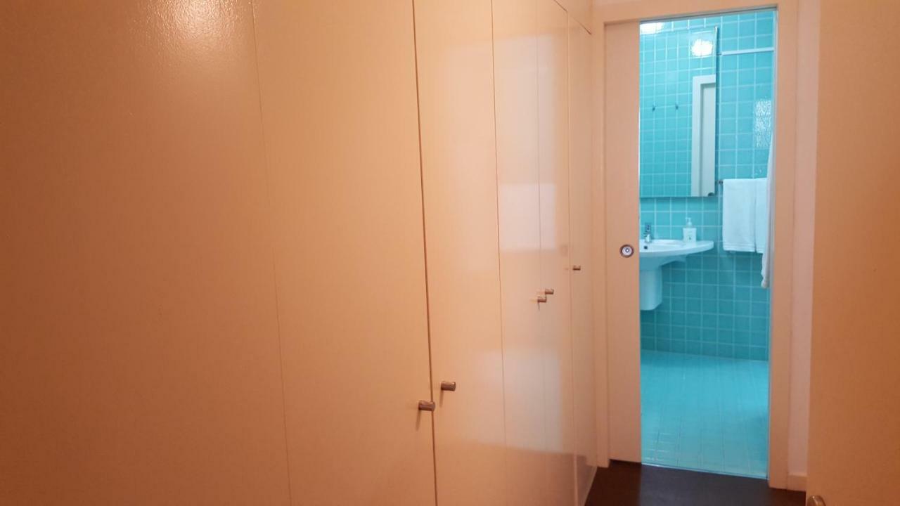 No Apartment