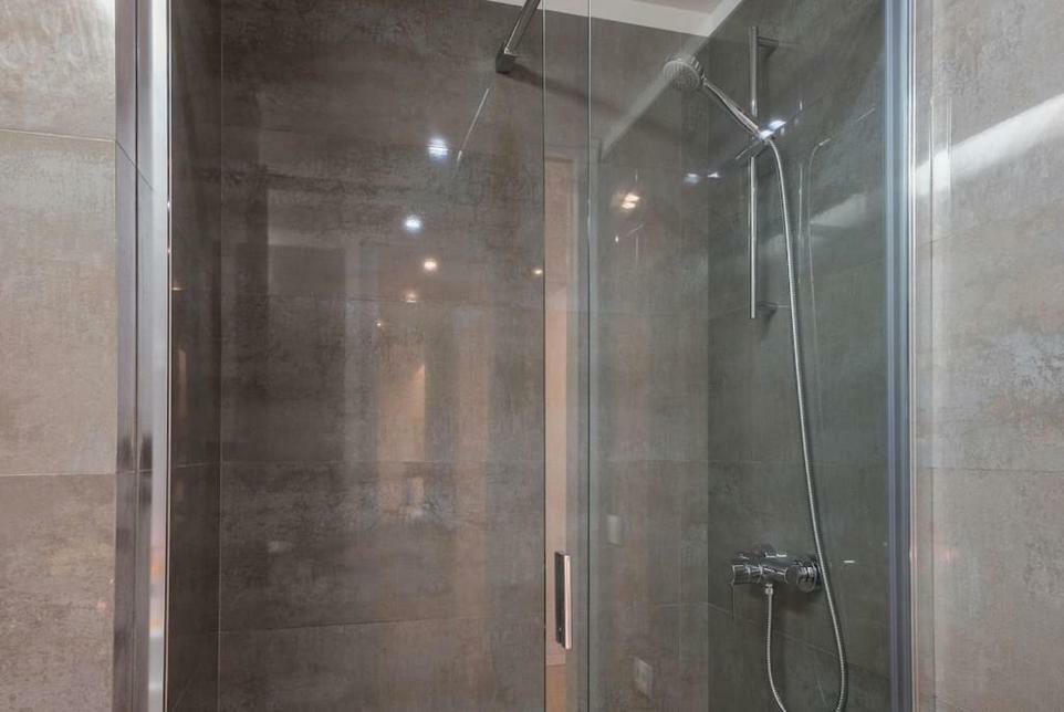 Stylish Duplex Downtown *
