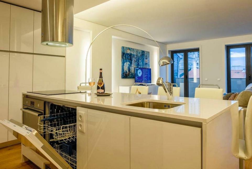 Stylish Duplex Downtown Porto