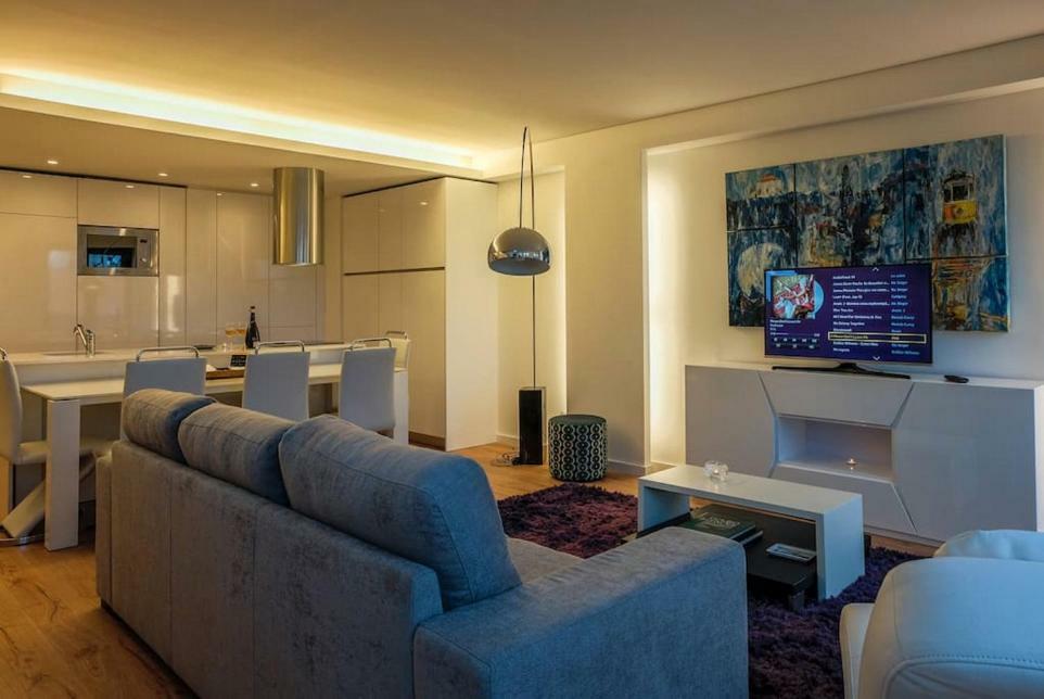 Stylish Duplex Downtown
