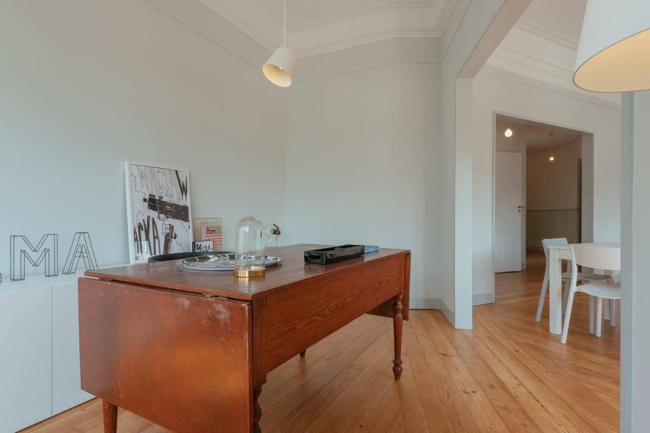 Baixa24 - Downtown Bliss W/ Amazing Natural Light Apartment