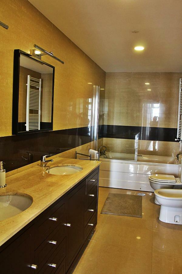 Apartment Alma *