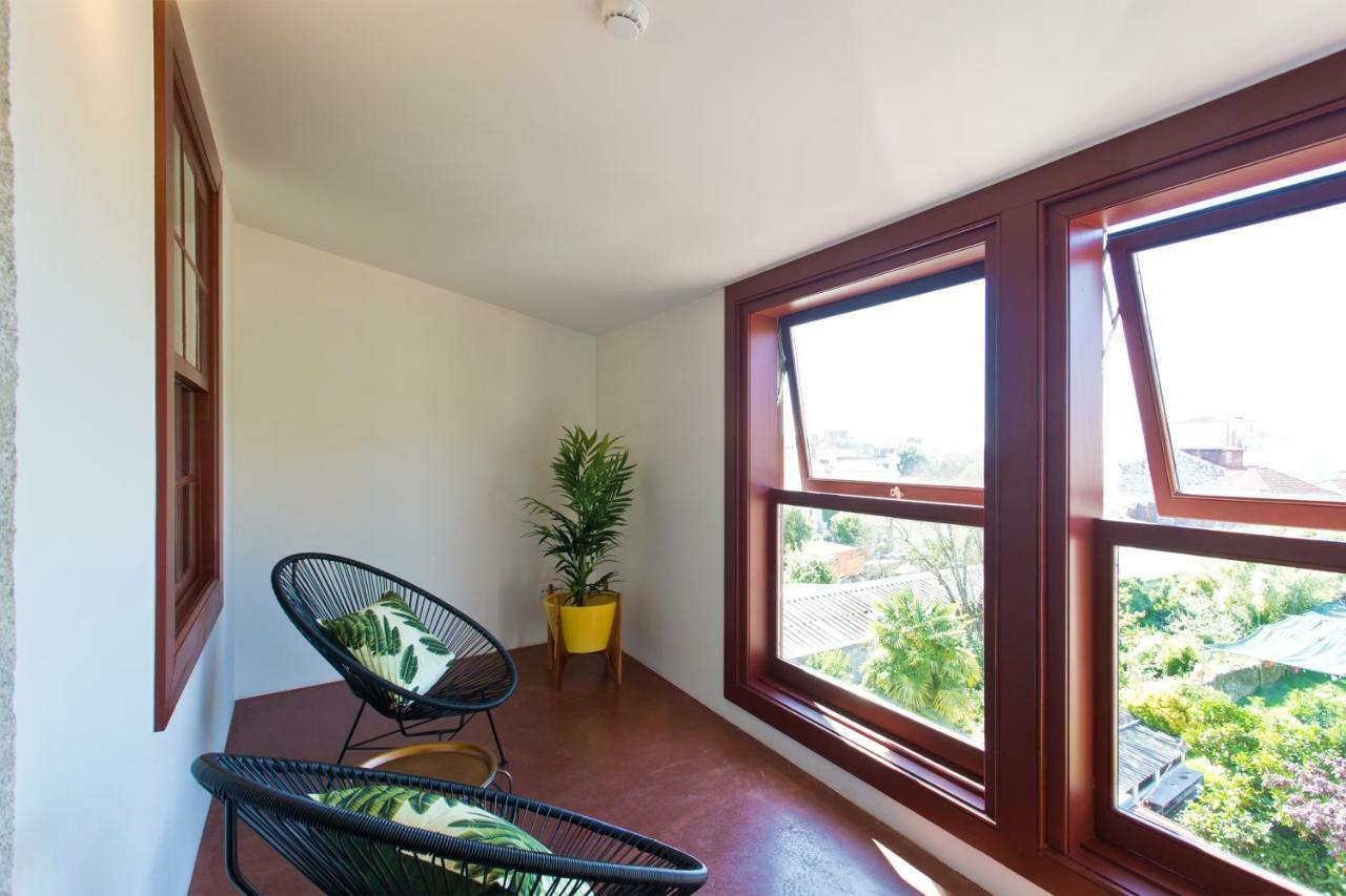 Trait House *