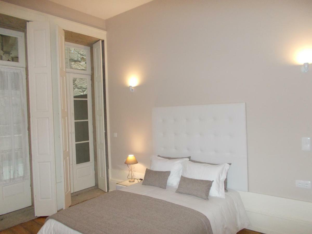 Apartment Market Place *