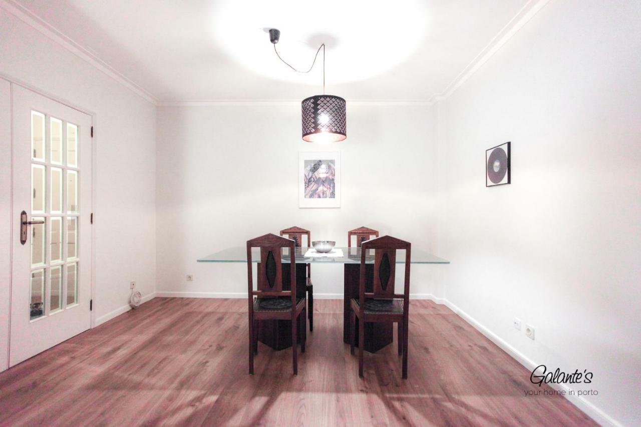 Downtown 2 Bedroom Peaceful Flat - Balcony & Private Parking * Porto