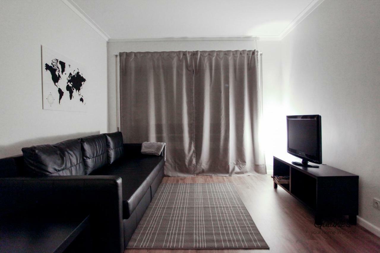 Downtown 2 Bedroom Peaceful Flat - Balcony & Private Parking
