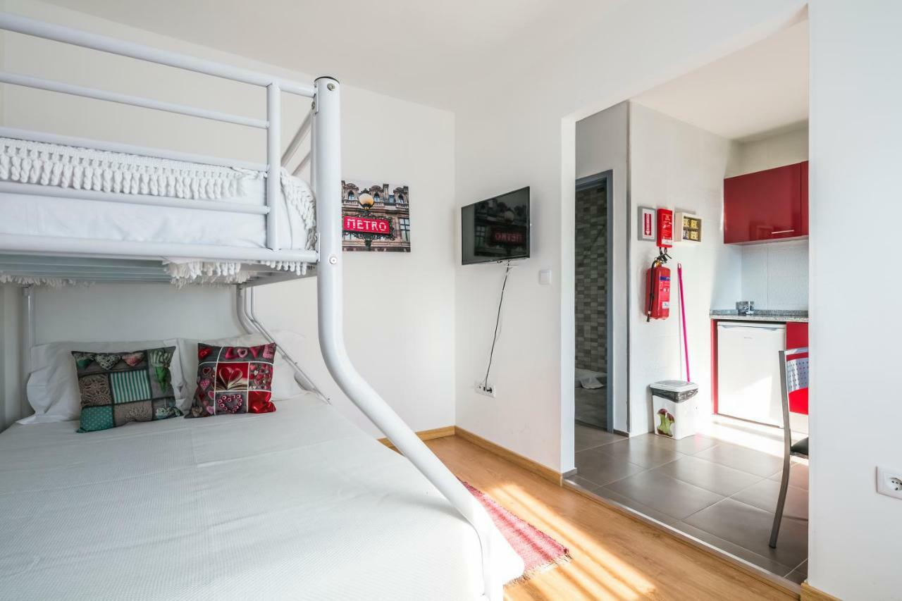 A Francos Balcony Apartment Porto