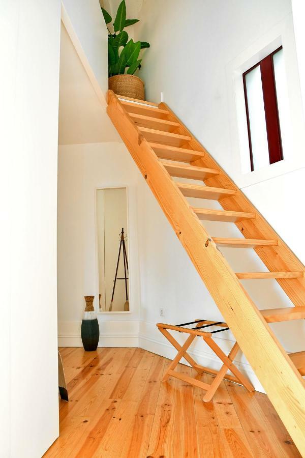 Liiiving In | Aliados Design Apartment *