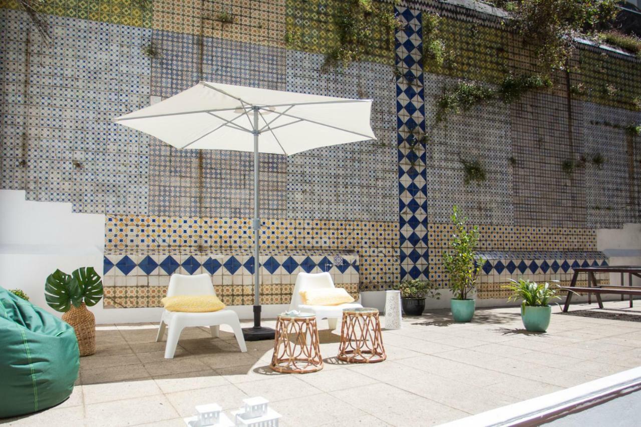 Virtudes Patio * Porto