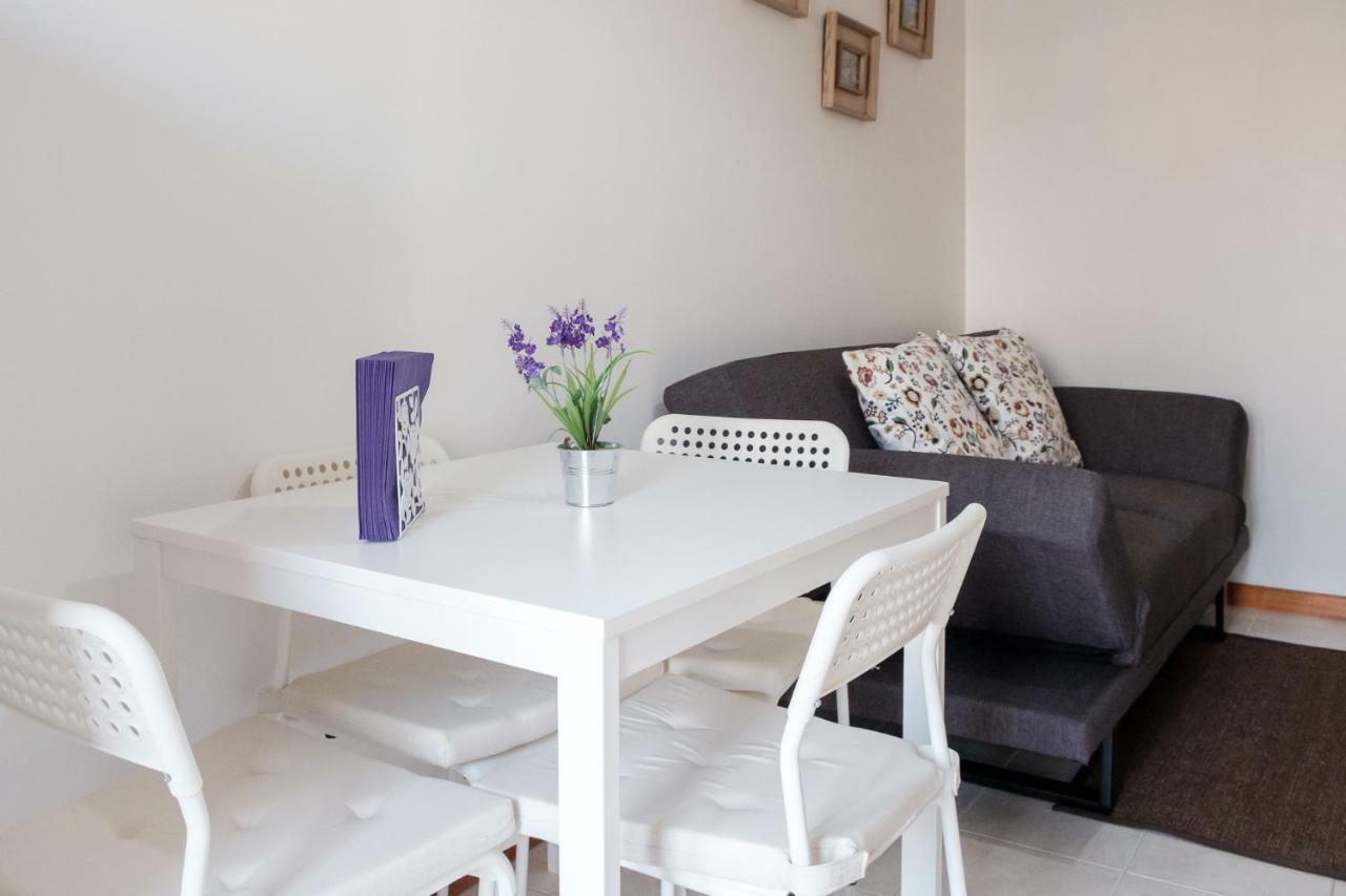 Apartamento With Balcony In The Square