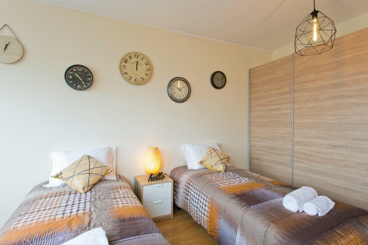 Spacious Trendy Flat With Netflix - Central Location Apartment