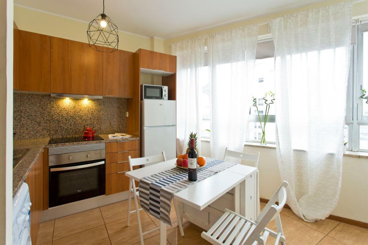 Spacious Trendy Flat With Netflix - Central Location * Porto