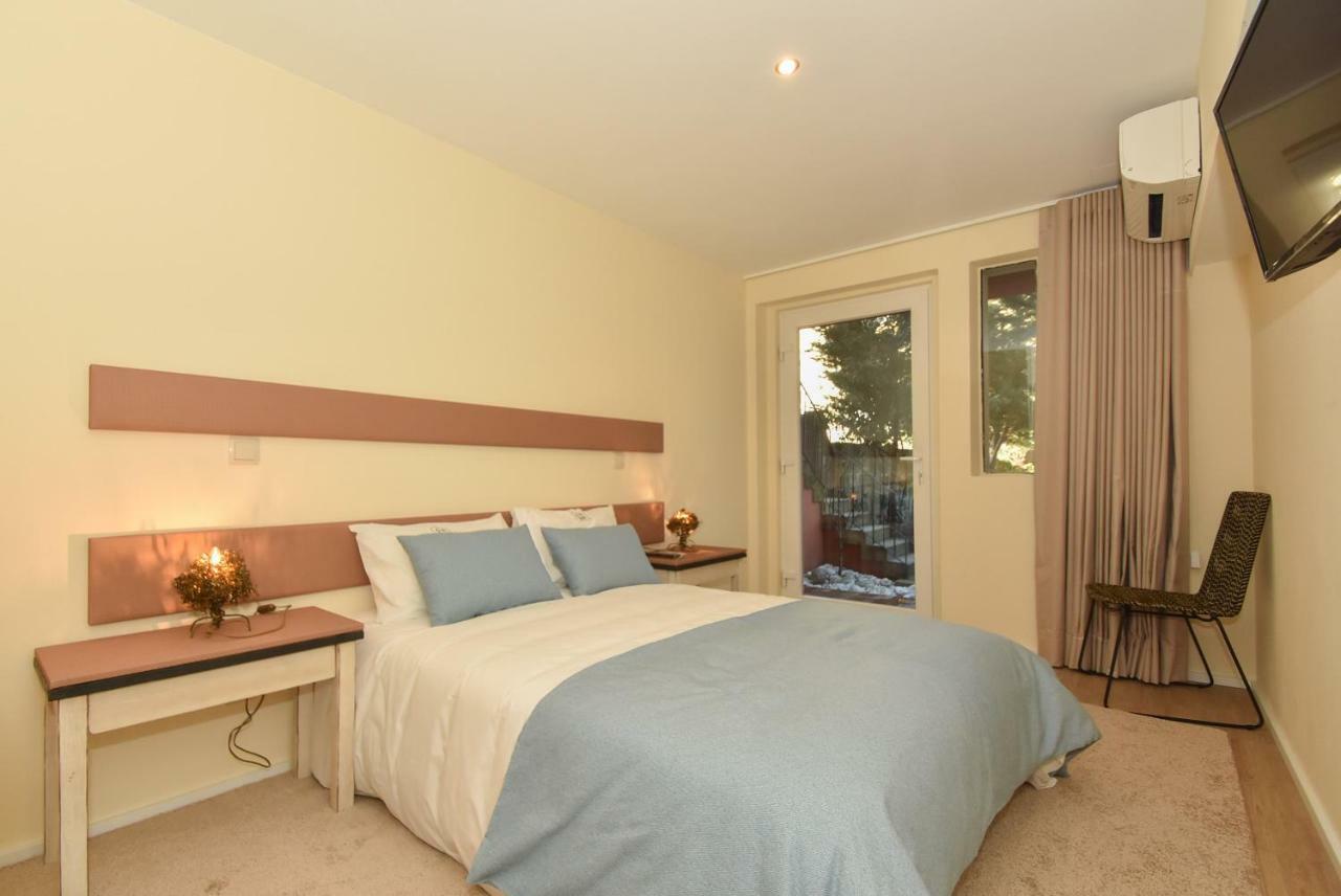Guest house Gr *