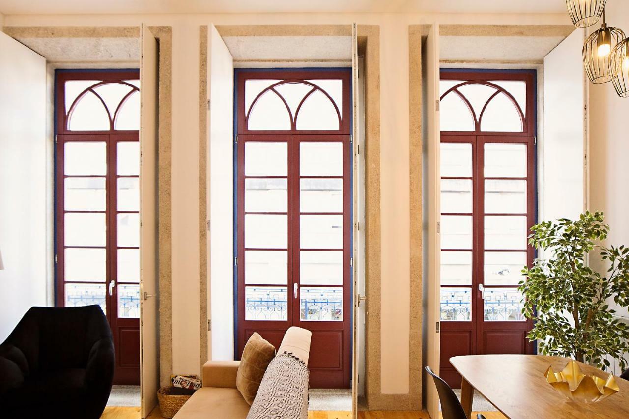 Aliados Town Hall Apartment